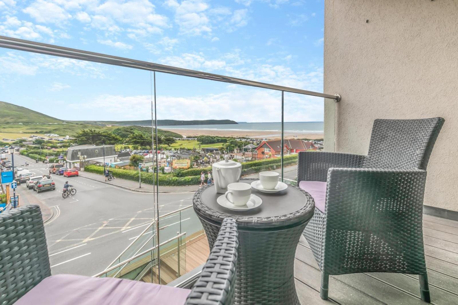 8 Woolacombe West - Luxury Apartment At Byron Woolacombe, Only 4 Minute Walk To Woolacombe Beach! Exterior photo